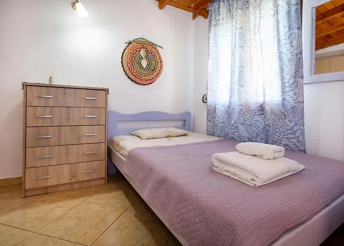 Emilia's House Astris