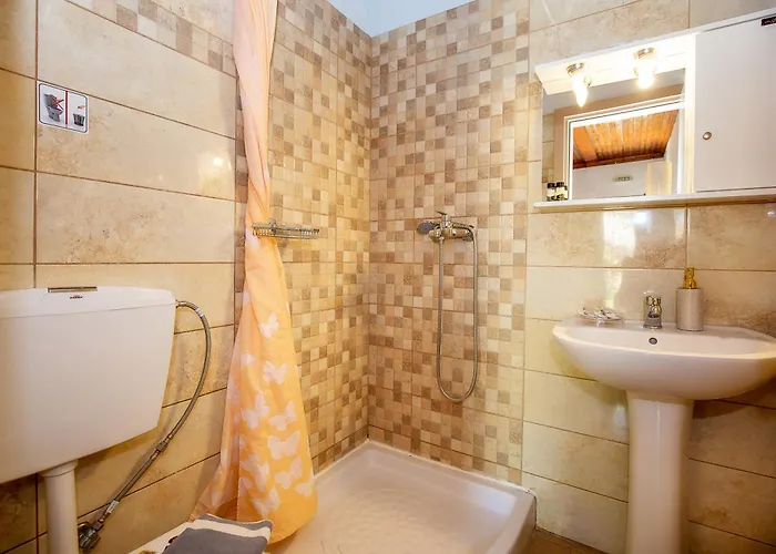 Emilia's House Apartment *